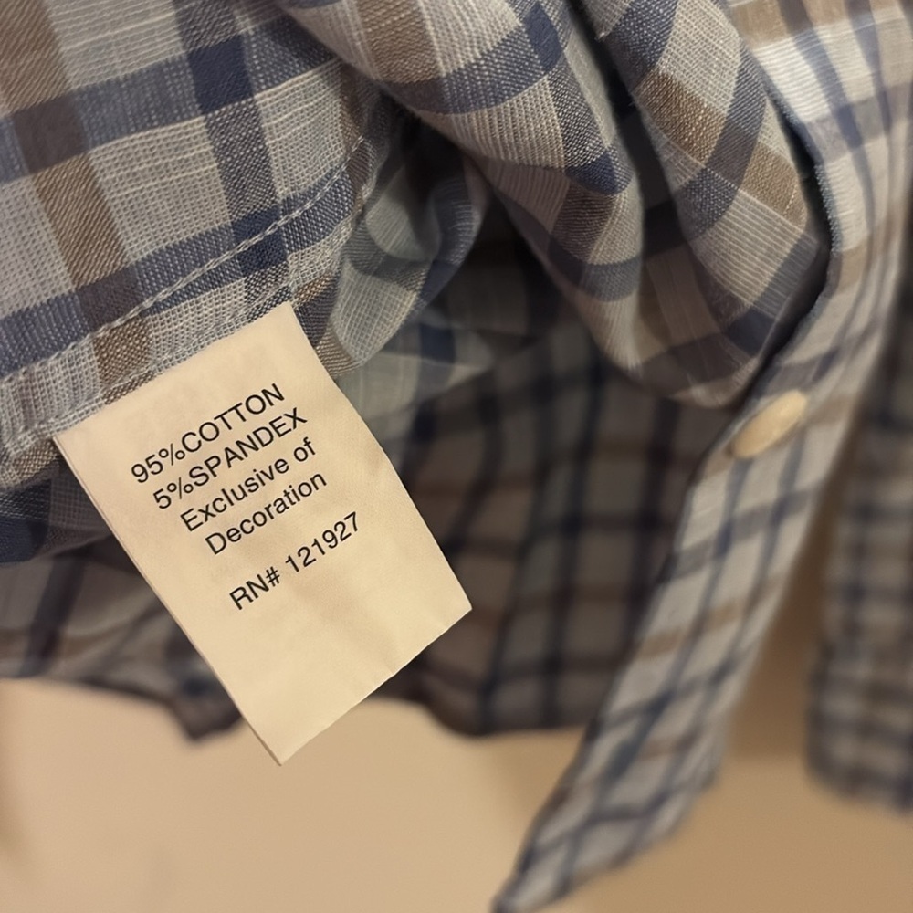 Johnnie -O Men's Blue Checkered Shirt - size medium - great condition - Picture 4 of 5